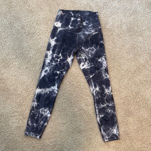 RARE lululemon marble dye wunder under 25”